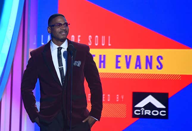 Stevie J present the Lady of Soul award onstage during the 2018 Soul Train Awards at the Orleans Arena on November 17, 2018 in Las Vegas, Nevada.