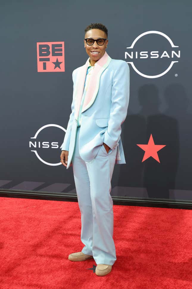 Image for article titled BET Awards 2022: Red Carpet Looks