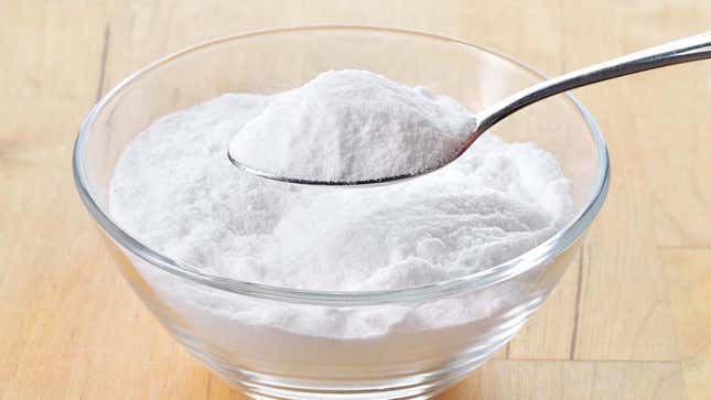 Baking soda on spoon