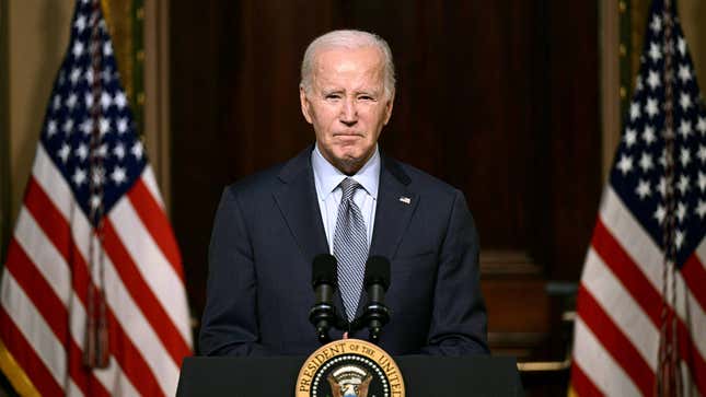 Image for article titled Biden Urges Americans Not To Let Dangerous Online Rhetoric Humanize Palestinians