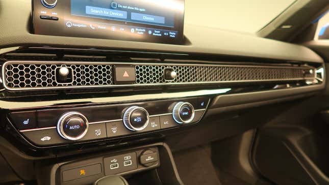 Image for article titled This Is The 2022 Honda Civic Hatchback And Yes It Comes With A Stick Shift
