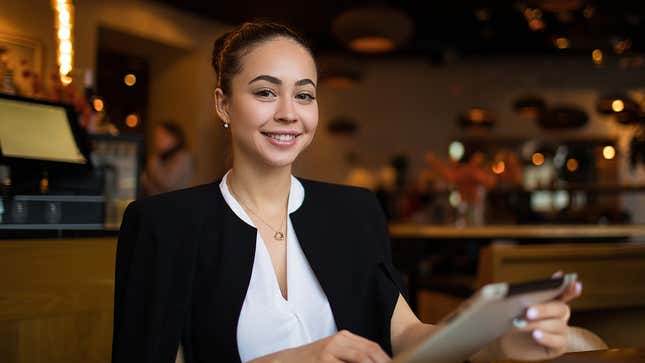 Image for article titled Restaurant Workers Explain Why They Quit During The Pandemic