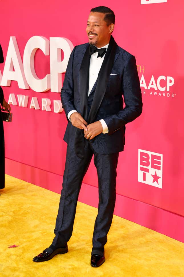 Image for article titled 2023 NAACP Image Awards&#39; Red Carpet Sparkled With A-Listers [Updated]