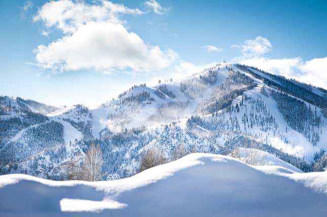 Bild für Artikel mit dem Titel Die luxuriösesten Skiorte für Weihnachten, die nicht Aspen oder Vail sind