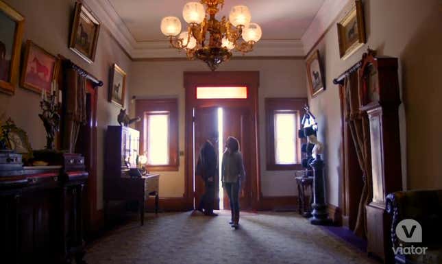 Image for article titled Take a Peek Inside America&#39;s Most Notorious Southern Plantation Mansions