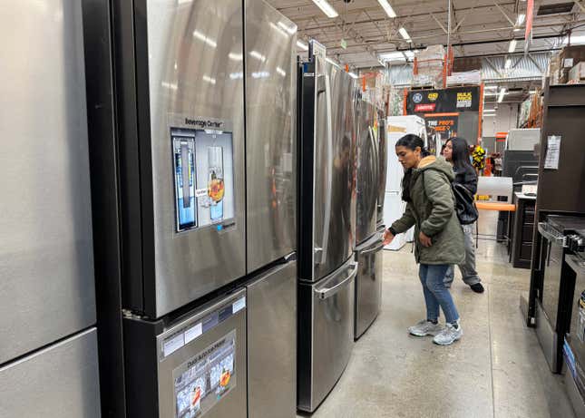 Image for article titled Home Depot says it won't raise prices because of tariffs
