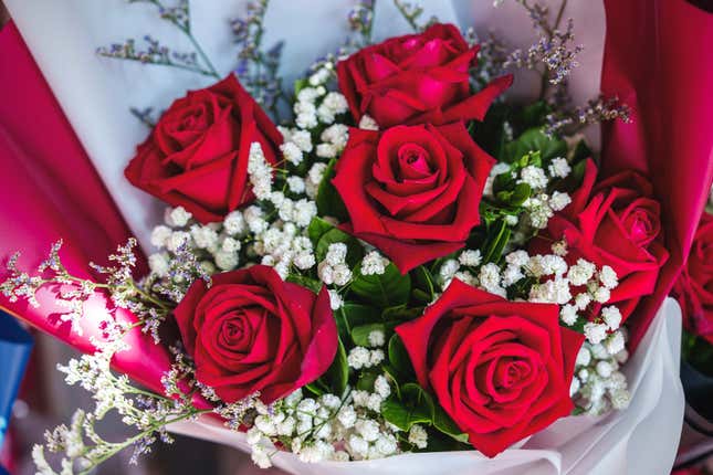 Image for article titled Your Valentine&#39;s Day bouquet is racking up frequent flyer miles