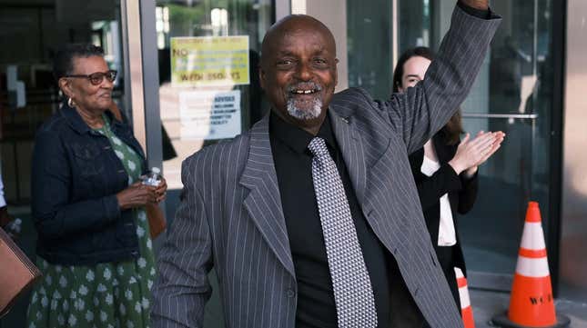 Image for article titled Nearly 50 years ago, He was Wrongfully Convicted Of A Crime, but Now He&#39;s Free