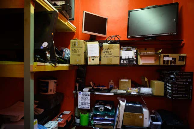 Image for article titled 7 things home buyers want in 2025, according to Redfin