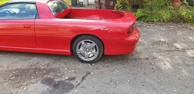 Image for article titled At $5,500, Could This Custom 1997 Chevy Camaro Pick Up Your Spirits?