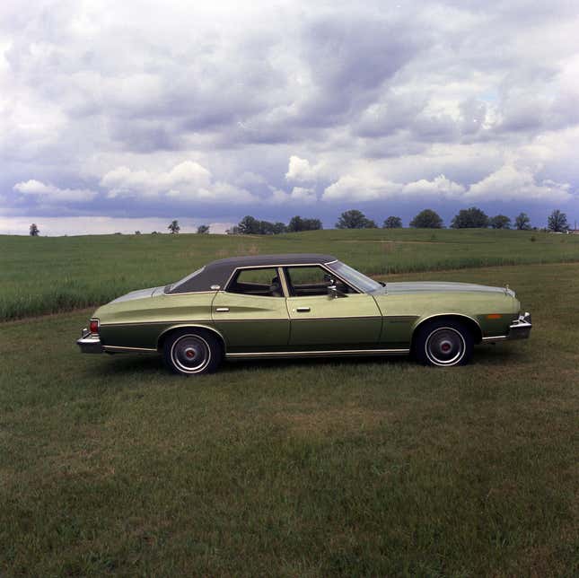 Image for article titled Ford&#39;s Chicago Assembly just turned 100. Here are the models it made