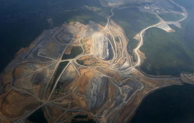Image for article titled Aerial and satellite photos reveal massive mines scarring the earth’s surface