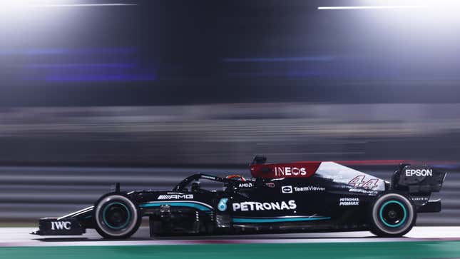 Image for article titled Hamilton Wins Qatar Grand Prix, Alonso Secures First Podium Since 2014