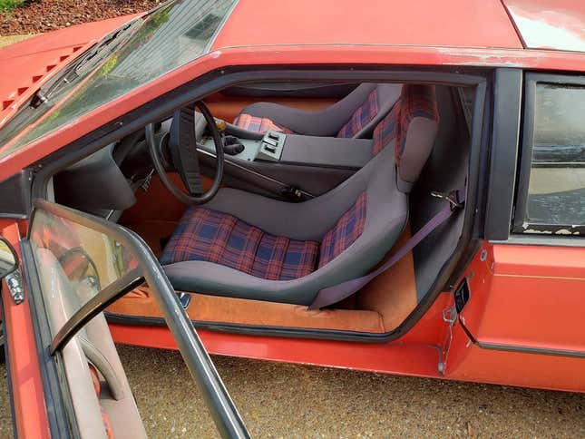Image for article titled At $28,000, Does This 1977 Lotus Esprit S1 Offer Some Faded Glory?