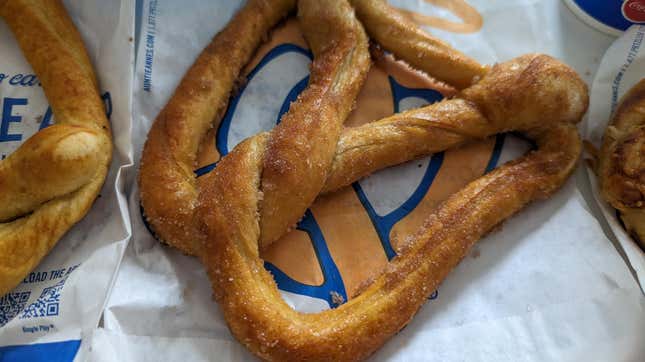 Mini Brands Foodie Auntie Anne's Pretzel Dog