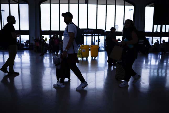 Image for article titled A huge U.S. airport is melting down. Here's what you need to know