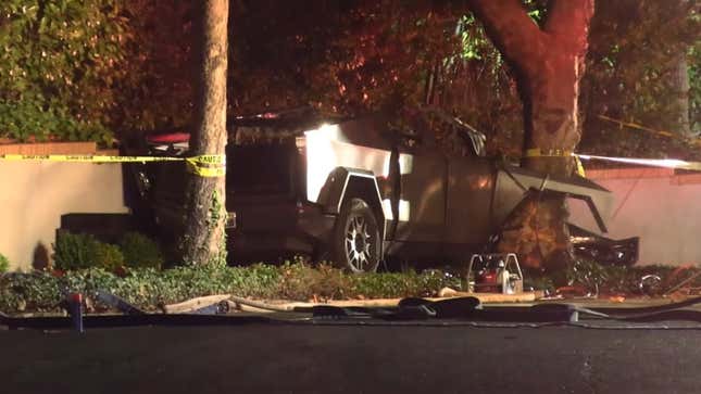 A screenshot showing a Tesla Cybertruck crashed into a tree. 