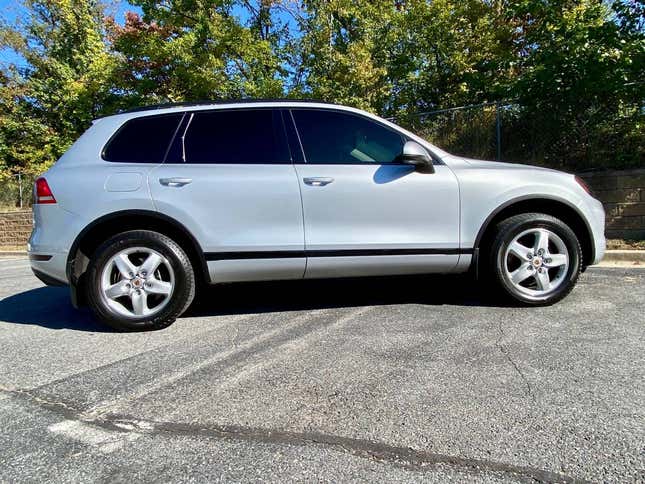 Image for article titled At $11,300, Will This 2014 VW Touareg TDI Pull Out A Win?