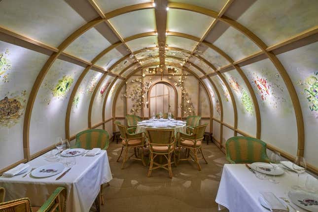 Image for article titled The 10 most expensive Michelin star restaurants in Paris