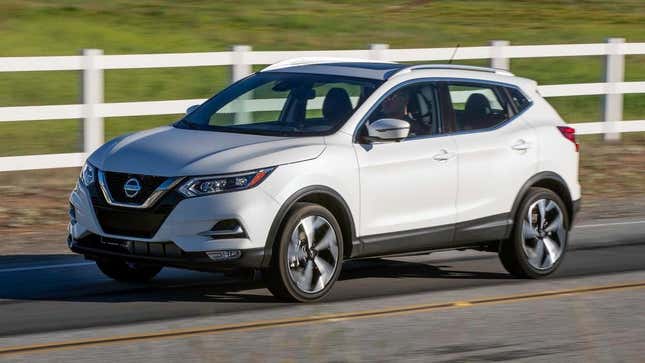 A white 2022 Nissan Rogue Sport