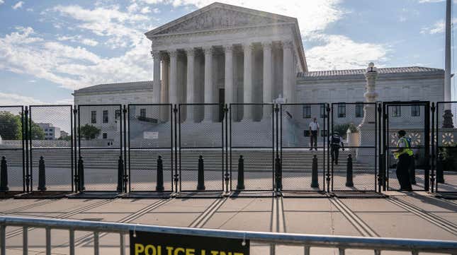Image for article titled The Supreme Court Is Reportedly 'Imploding.' Just in Time!