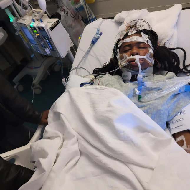 Image for article titled After Bullies Allegedly Pushed A 12-Year-Old Girl To Attempt Suicide, Her Family Is Taking Legal Action