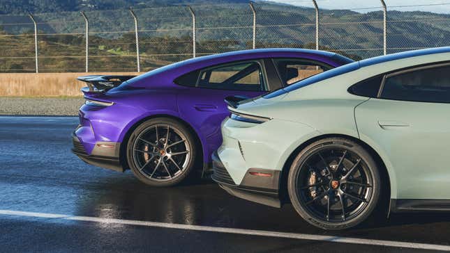 Rear wing comparison of two Porsche Taycan Turbo GTs