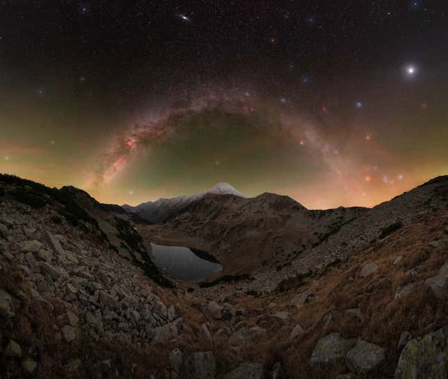 Image for article titled 25 Jaw Dropping Photos of the Milky Way Taken From Around the World