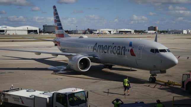 Image for article titled A Passenger Stormed A Plane&#39;s Cockpit Then Tried To Jump Out Of A Window