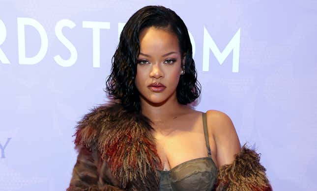 Bild für Artikel mit dem Titel Rihanna hat angedeutet, sie möchte sich aus der Musik zurückziehen und auf Black Twitter ist es ein großes Chaos darüber