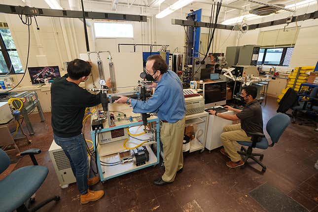 Image for article titled Ford And Purdue Made A Cable That Could Charge An EV in 5 Minutes