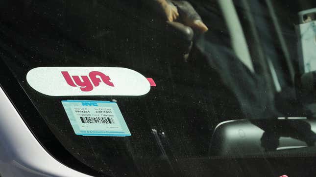 Image for article titled Lyft Raises Service Fee to Pass Higher Insurance Costs onto Customers