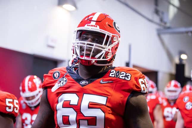 Georgia OT Amarius Mims, Possible 1st-round Pick, Declares For Draft