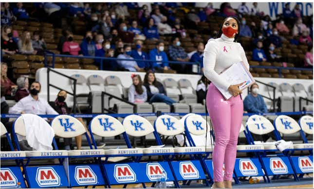 Image for article titled Texas A&amp;M University Basketball Coach Claps Back At Critics Of Her Styling Choices