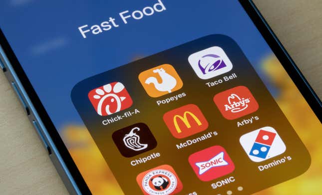 Image for article titled The Pros and Cons of Ordering From a Fast Food Mobile App