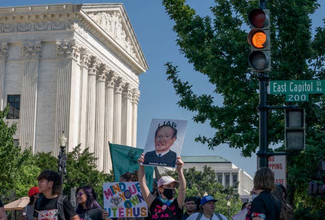 Protests in front of the Supreme Court 