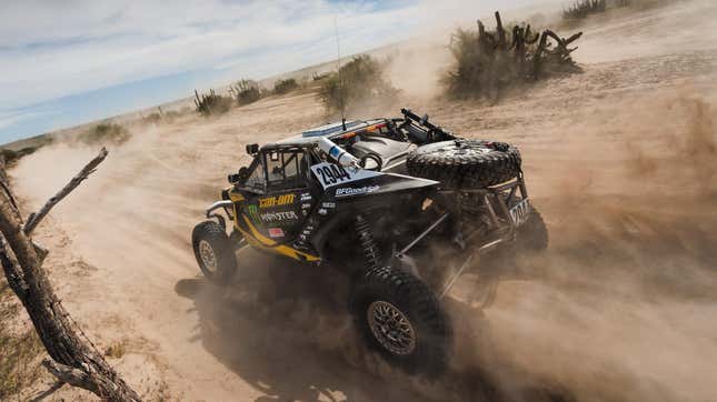 Imagen para el artículo titulado Los corredores siguen regresando a la Baja 1000, uno de los eventos todoterreno más difíciles del mundo