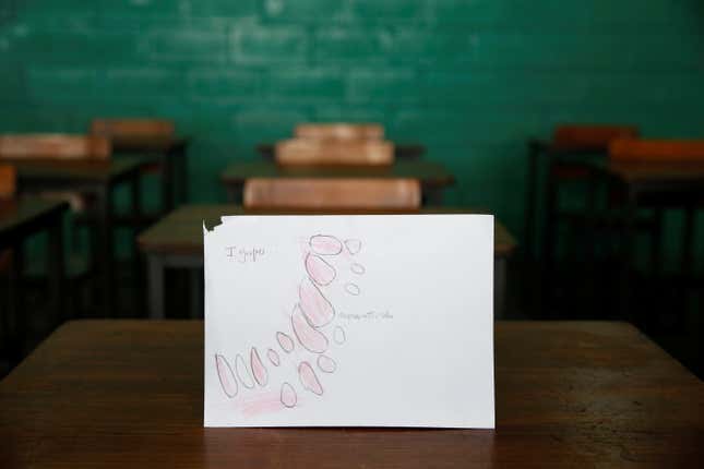 “Just spaghetti” wrote this student, when asked by teachers at the Padre José María Vélaz school in Caracas what his latest meals had been.