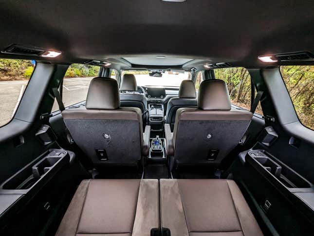 Image for article titled 2024 Lexus TX First Drive: It's Absolutely A Three-Row SUV