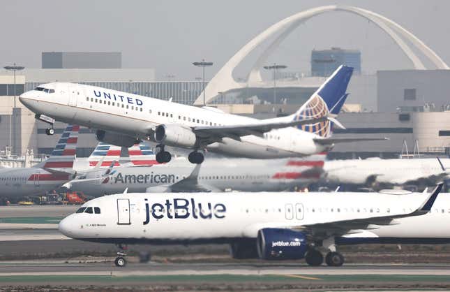 Image for article titled United Airlines is flying back to JFK thanks to a JetBlue partnership
