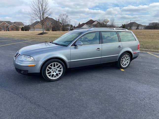 Image for article titled Mitsubishi Lancer Evolution IX Wagon, Saab 9-5 Aero Turbo 6 XWD, Panoz AIV Roadster: The Dopest Cars I Found For Sale Online