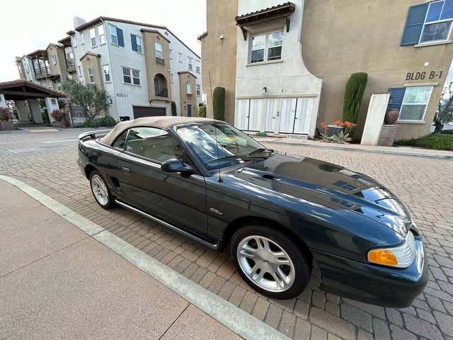 Image for article titled At $7,950, Would You Horse Around With This 1998 Ford Mustang GT?