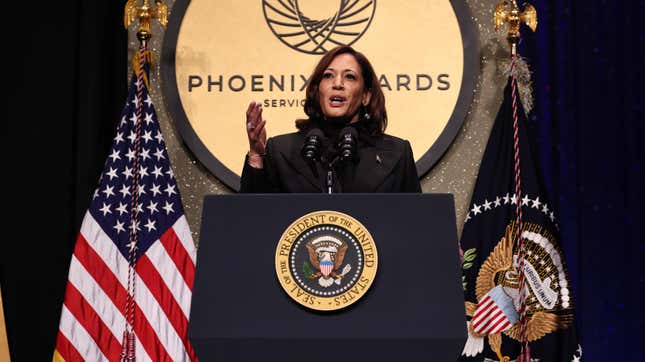 Image for article titled The Best Star-Studded Moments From Congressional Black Caucus&#39; 2023 Phoenix Awards