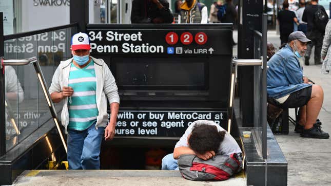 Image for article titled &quot;Dangerous Dungeon&quot;: A Political Candidate Uses Penn Station To Fearmonger