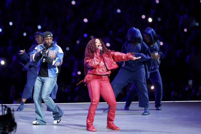 Kendrick Lamar and SZA perform onstage during Apple Music Super Bowl LIX Halftime Show at Caesars Superdome on February 09, 2025 in New Orleans, Louisiana. 