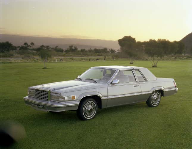 Image for article titled Ford&#39;s Chicago Assembly just turned 100. Here are the models it made