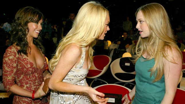 See Lindsay Lohan, Amanda Seyfried, and Lacey Chabert's 'Mean Girls' Ad