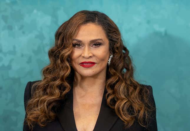 Image for article titled Tina Knowles Is the Victim of Shocking Robbery