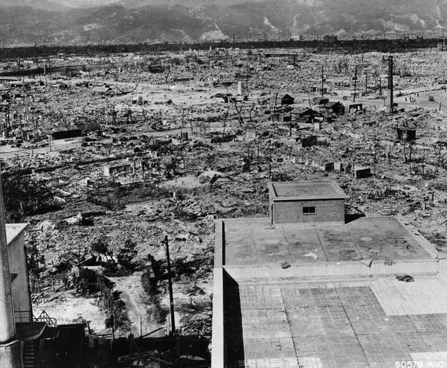 Pictures of Hiroshima and Nagasaki's atomic bomb destruction