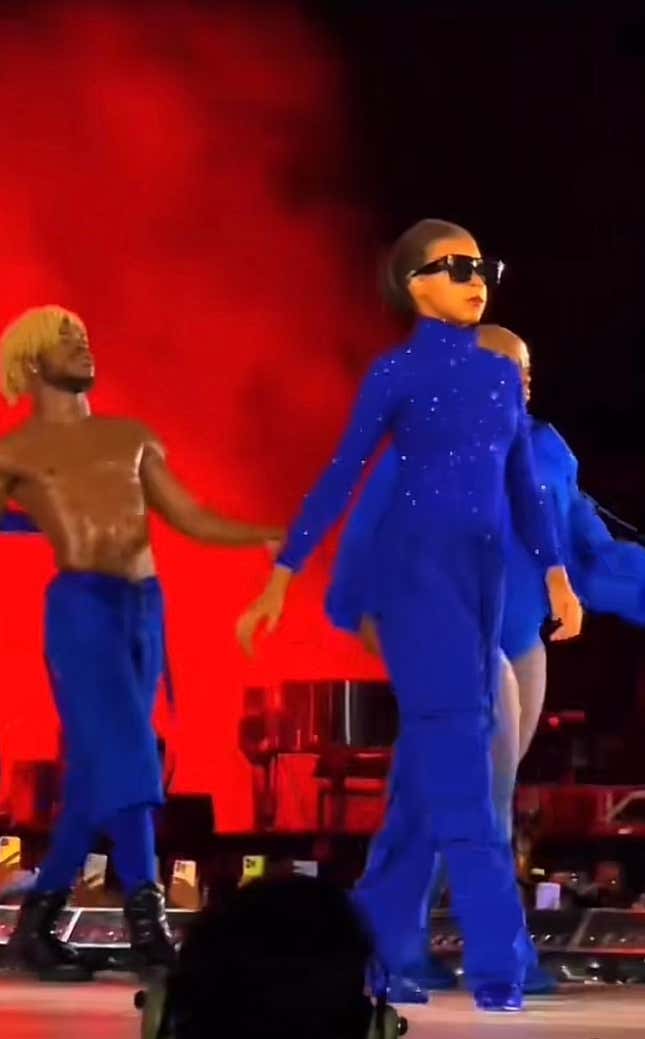 Image for article titled More of What Blue Ivy Wore on Stage During the Renaissance Tour